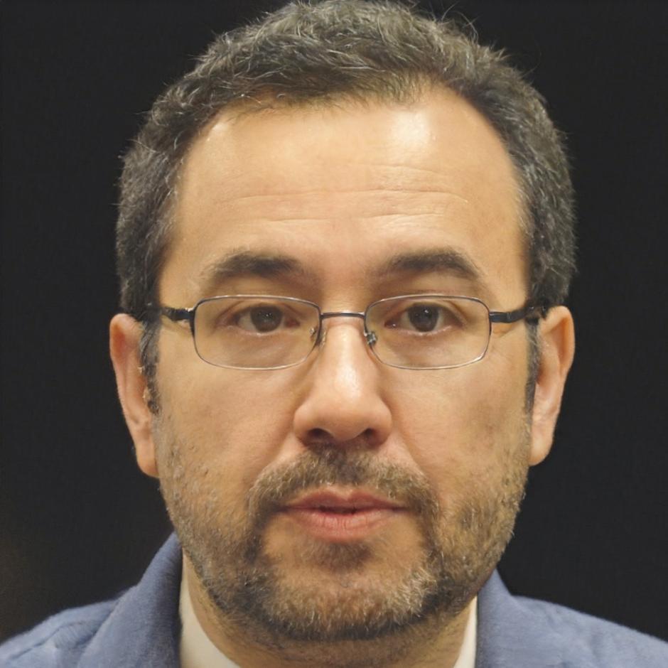 Instrutor especializado em finanças pessoais